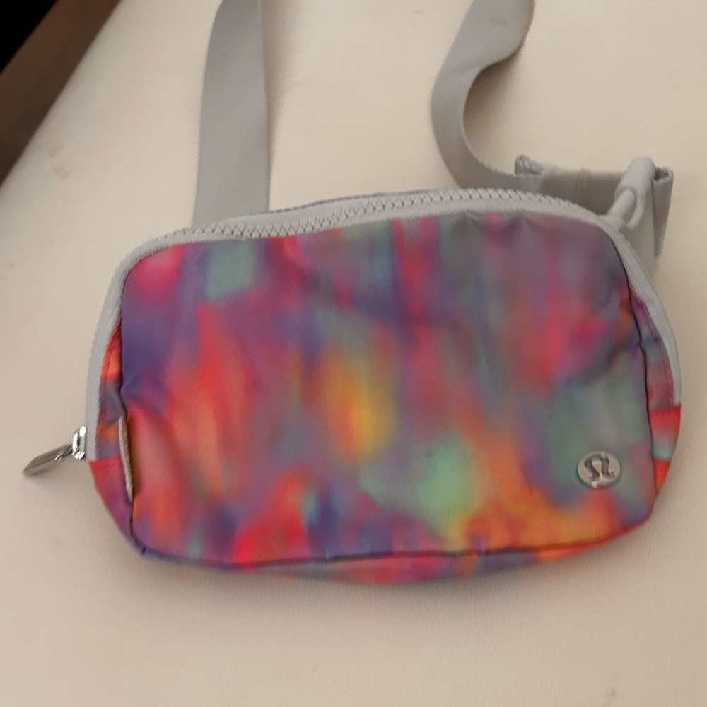 Lululemon Everywhere Belt Bag 1L Prism Wash Print Multi/Vapor
 NWOT